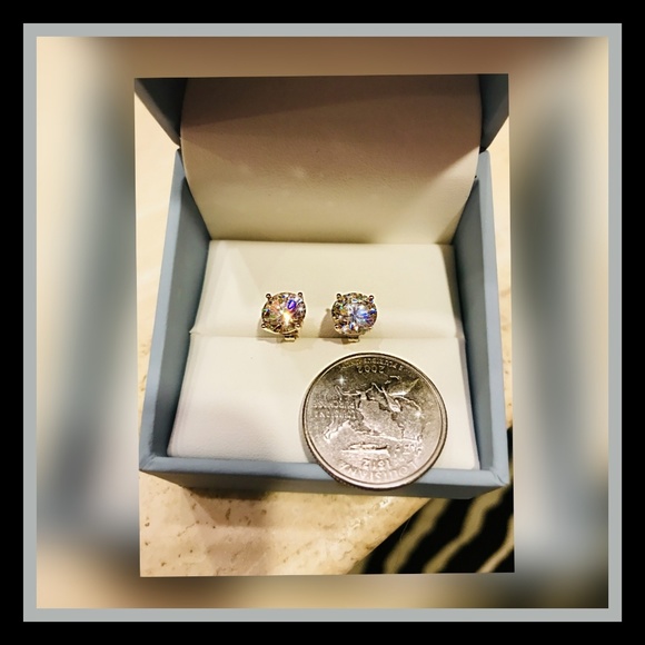 👑4CTTW! NEW! AUTH MOISSANITE 14KT GOLD STUDS 👑 - Picture 3 of 6